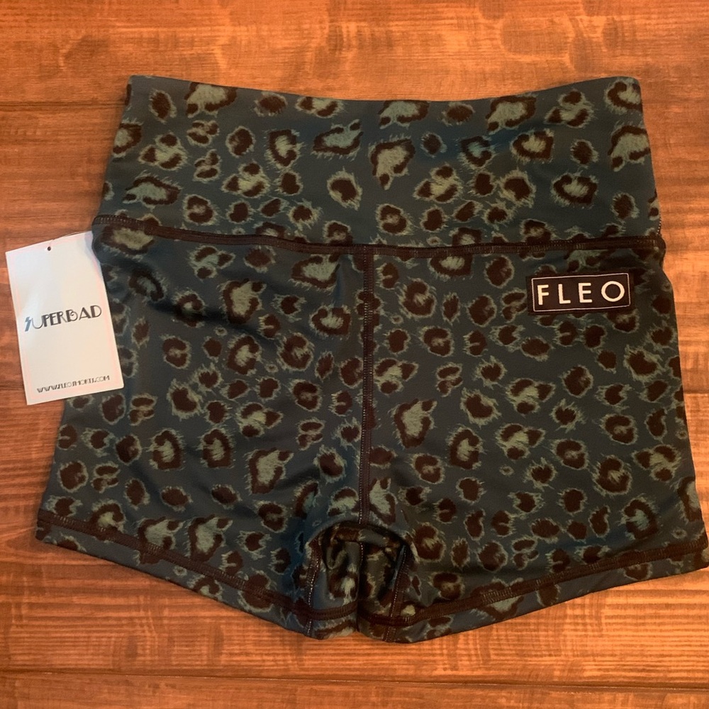 Fleo PHR NWT🐆✨